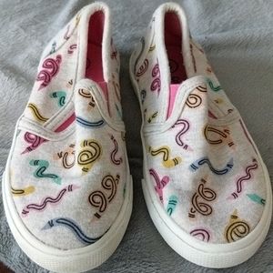 Girls slip on canvas sneakers